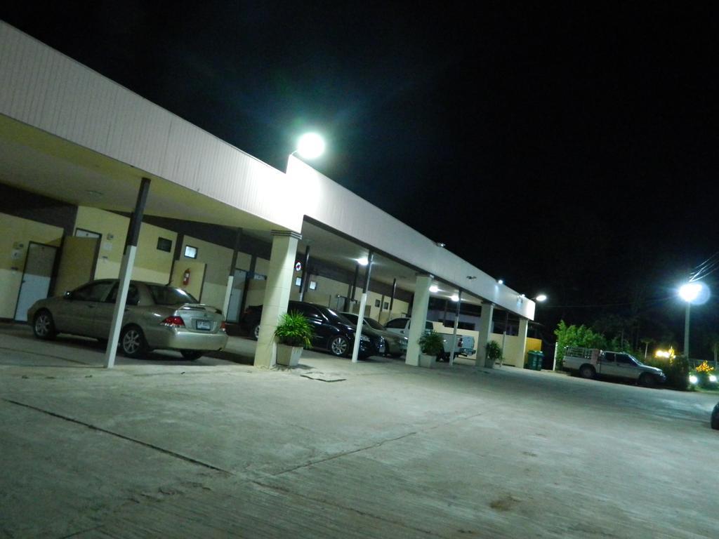 Garden Place Phetchabun Exterior photo